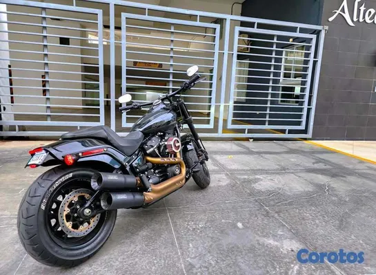 motores y pasolas - 2018 Harley-Davidson Fat Bob 7