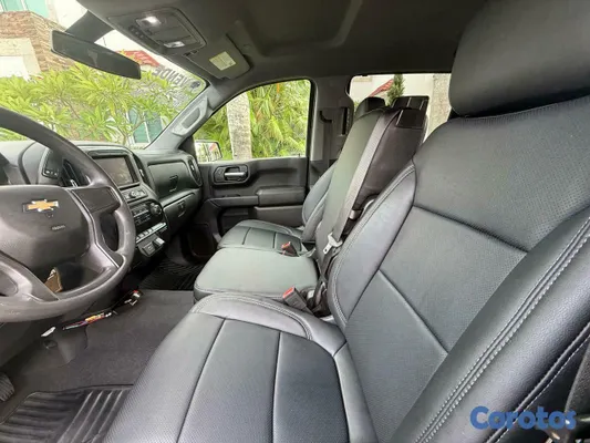 jeepetas y camionetas - chevolet silverado 2020 5