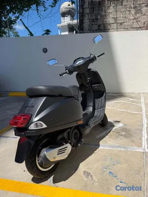 motores y pasolas - Vespa Piaggio SXL 150 2021 Negro Mate - Solo 8,613 3