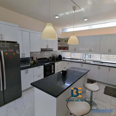 casas - VENDO moderna Casa con finos detalles y acabados d 5