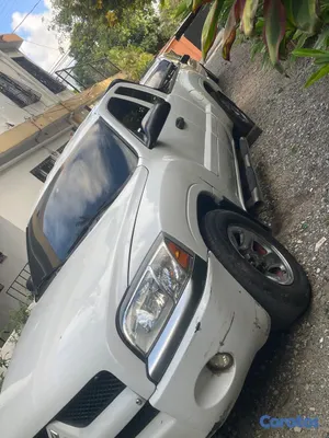jeepetas y camionetas - Camioneta Mitsubishi Cabina y 1/2, Negociable 2