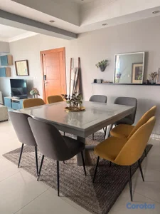 Comedor cuadrado de 8