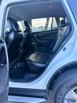 jeepetas y camionetas - Toyota rav4 2021 xle clean carfax  8