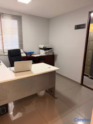 oficinas y locales comerciales - Local de oficina en Av. Sarasota, Mirador Sur 5