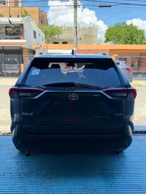 jeepetas y camionetas - Toyota RAV4 XLE 2021 8