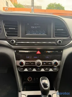 carros - Hyundai Elantra SE 2020 8