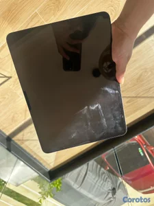 I pad pro 7 meses de uso .Se encuentra como nueva .