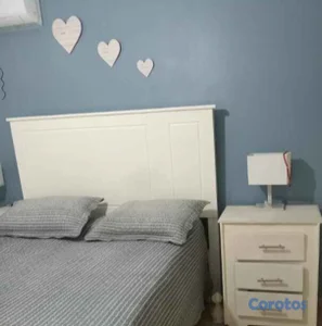 Juego de habitación delicado con colchón incluído