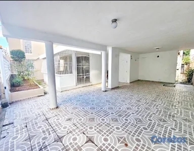 se alquila casa comercial 