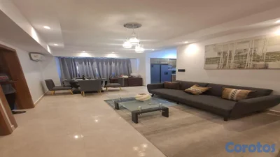 APARTAMENTO MODERNO Y TOTALMENTE AMUEBLADO – ZONA UNIVERSITARIA