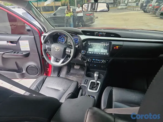 jeepetas y camionetas - Toyota hilux srv diesel full  5