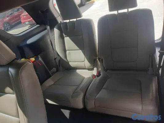 jeepetas y camionetas - Ford Explorer XLT 2011
Detalles a evaluar, precio de negociación  8