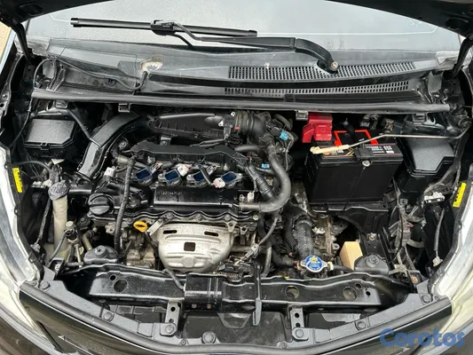 carros - Toyota vitz 2013 4 cilindros  8
