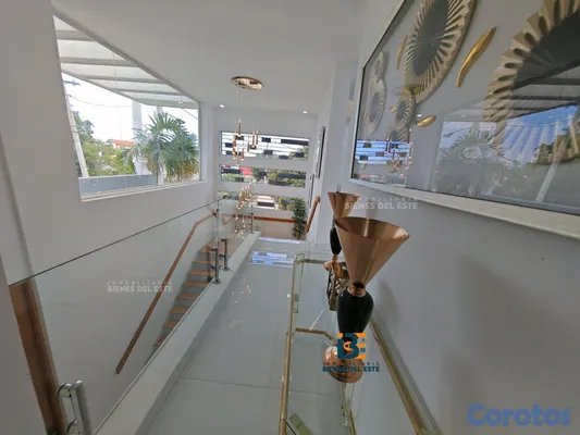 casas - VENDO moderna Casa con finos detalles y acabados d 15