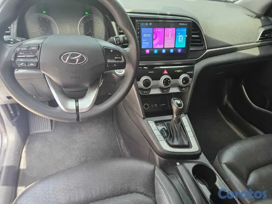 carros - HYUNDAI AVANTE 2019 BLANCO GASOLINA 14