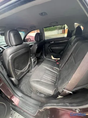 jeepetas y camionetas - Kia sorento sin detalles, en perfecta condiciones.  9