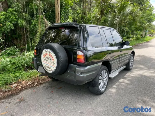jeepetas y camionetas - Toyota rav4 1998 9
