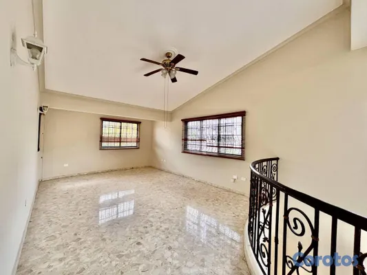 casas - Casa de 3 habitaciones en venta en Las Praderas 6