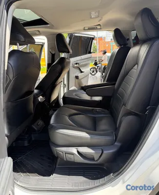 jeepetas y camionetas - Toyota higlander xle 2022 6