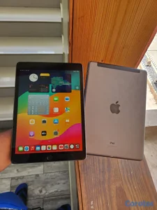 iPad 9na Gen 64GB WiFi - RD$7,700 C/U - Tengo 2