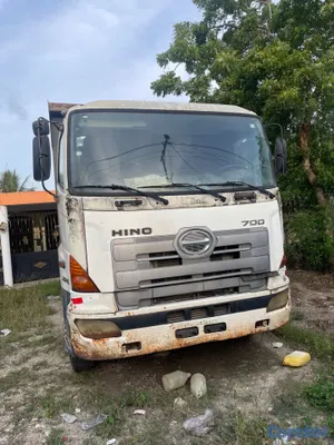 camiones y vehiculos pesados - Camión de Volteo Hino 700 3