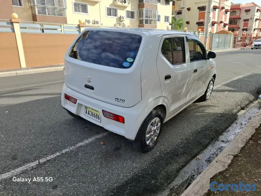 carros - Suzuki Alto 2018  11