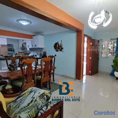 casas - VENDO moderna vivienda con hermosos detalles en Re 2