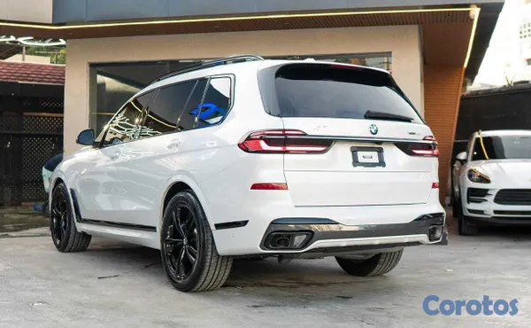 jeepetas y camionetas - BMW X7 xDRIVE40i M PACKAGE 2023 | 4X4 | 3 FILAS |  4