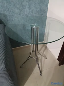 preciosa mesa para realzar tu espacio 