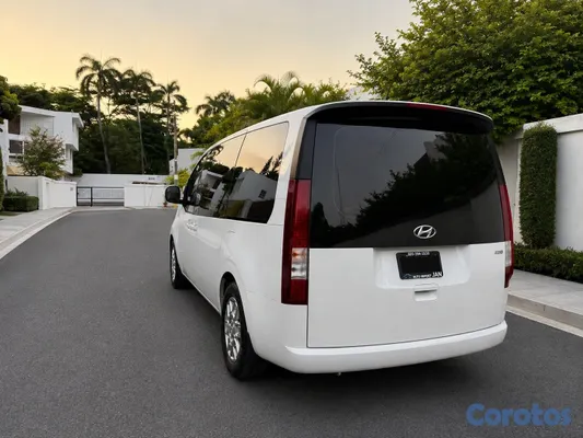 jeepetas y camionetas - Hyundai Staria  5