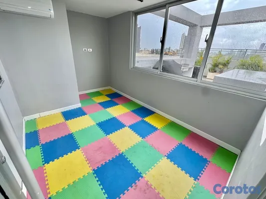apartamentos - vendo nuevo en el millón una habitación 1.5 baños parqueo balcón lokert  15