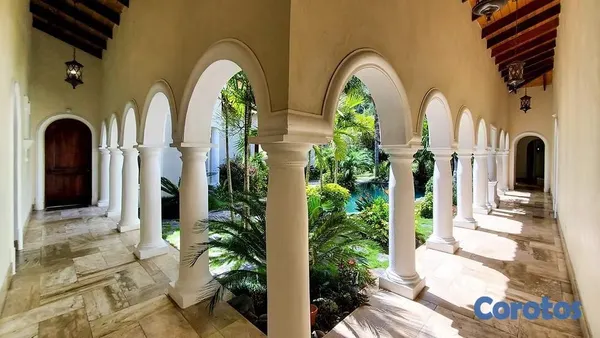 casas vacacionales y villas - Palacio Italiano en las montañas de Jarabacoa 3