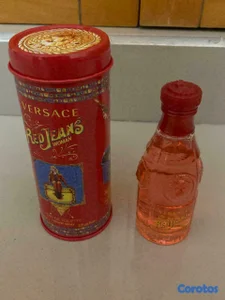 Versace Red Jeans Woman Perfume ! 2.5 oz ! Nuevo !