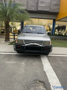 CAMIONETA TOYOTA T100 disponible trabaja en gas y gasolina motor original 
