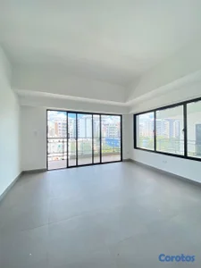 Alquiler moderno nuevo von piscina y gyms