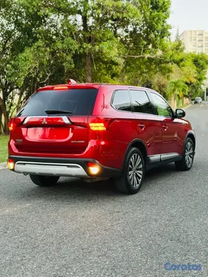 jeepetas y camionetas - 🔥MITSUBISHI OUTLANDER 2019 🔥 5
