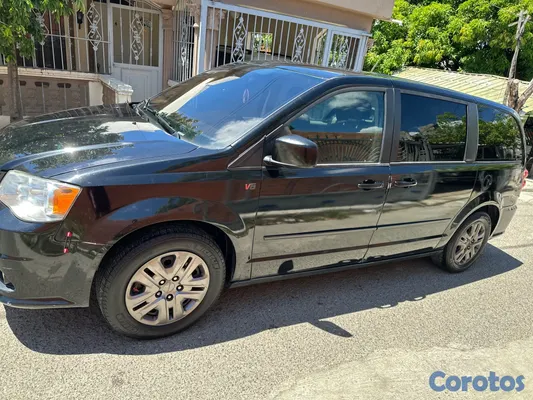 jeepetas y camionetas - Vendo Dodge caravan de Opotunidad 2016 5