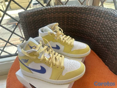 ✨Air Jordan 1 Mid Originales! ✨Como nuevos!!!