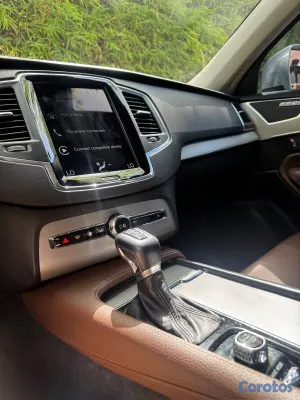 jeepetas y camionetas - Volvo XC90 Momentum D5 8