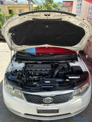 carros - kia Forte 2011 385k ligeramente negociable. 4