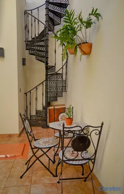 casas - Apartaestudio amueblado con patio y terraza en alq 6