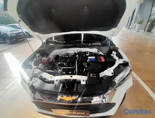 jeepetas y camionetas - 2023 Chevrolet Tracker LT de la Casa  6