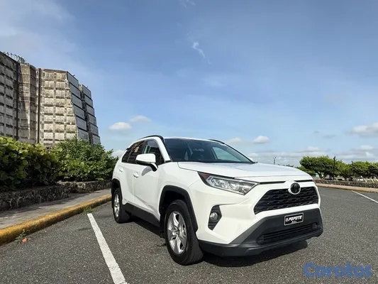 jeepetas y camionetas - Toyota Rav4 XLE 2020 clean Carfax!!!! 4
