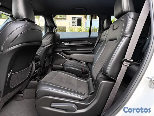jeepetas y camionetas - 2021 JEEP GRAND CHEROKEE L 8