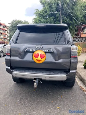 jeepetas y camionetas - JEEP TOYOTA 4RUNNER, PREMIUM AÑO 2017, 4X4, FULL PARA MONTIAR, BIEN CUIDADA... 4