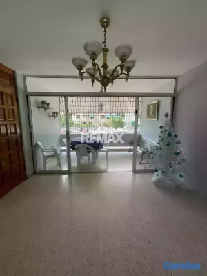 apartamentos - Apartamento de 3 habitaciones 2 baños en venta en  8