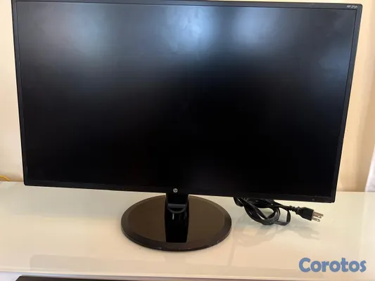 computadoras y laptops - Vendo 5 Monitores de 24-27-28 Pulgadas 10