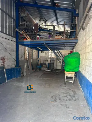oficinas y locales comerciales - Se renta Local Comercial disponible en Placer Boni 4