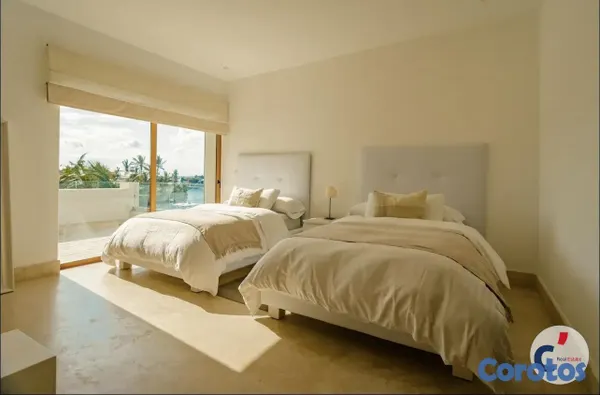 casas - Villa Frente al Mar en la Marina de Cap Cana – Vis 10