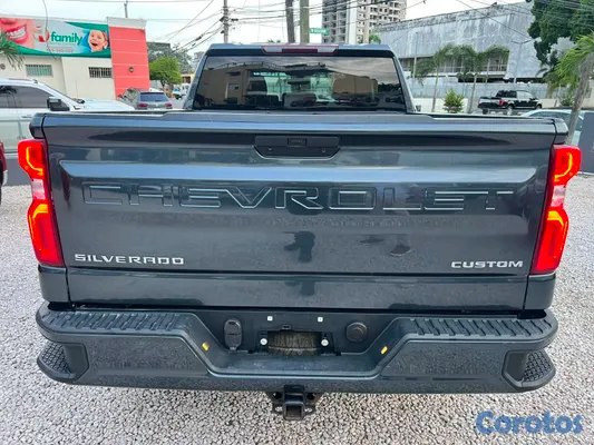 jeepetas y camionetas - CHEVROLET SILVERADO 1500 CUSTOM 2022 7